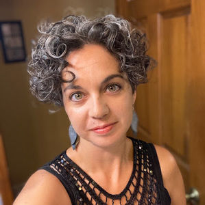 Meet your Posher, Yolanda